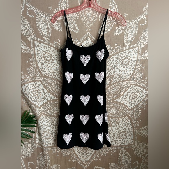 Her Pony BREAKING HEARTS EMBELLISHED MINI DRESS - BLACK - Picture 4 of 7